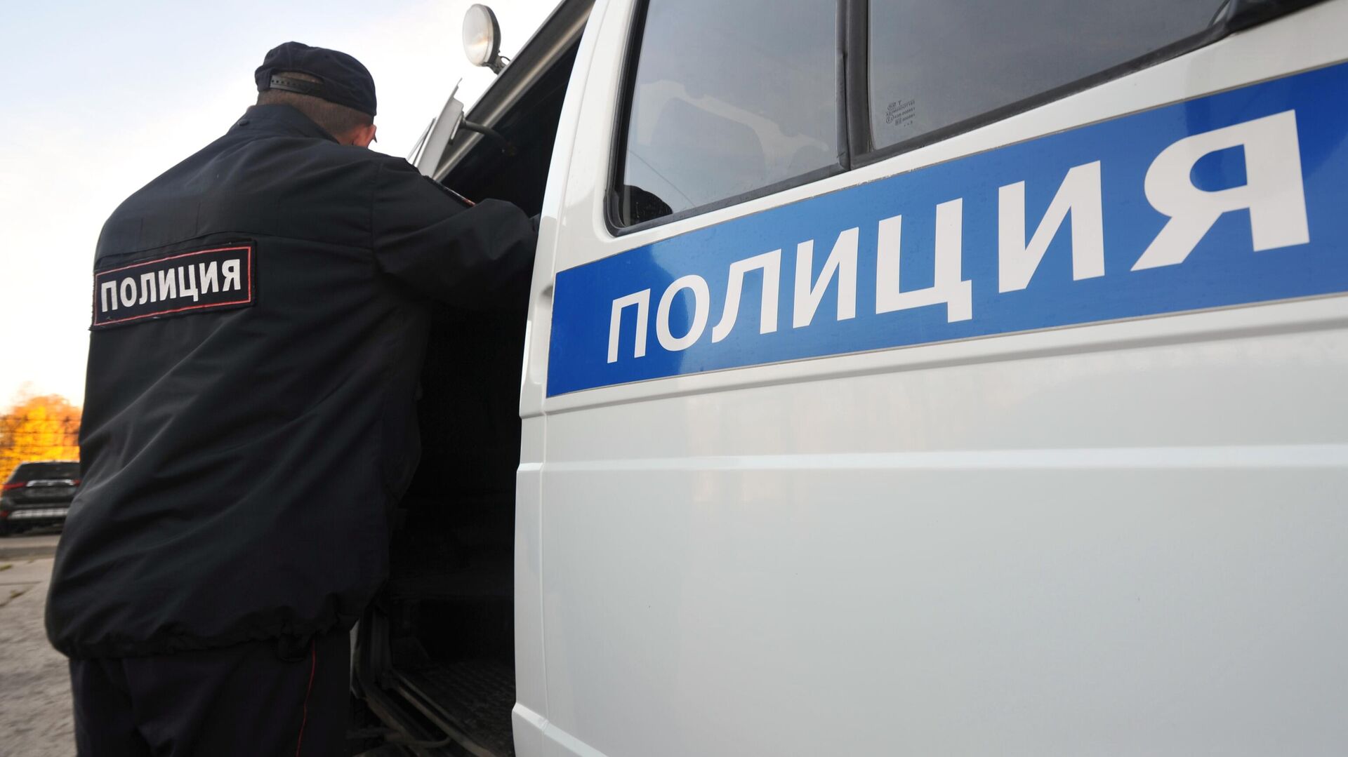 Подозреваемый, сломавший нос девушке-хостес, объявлен в розыск в Челябинске