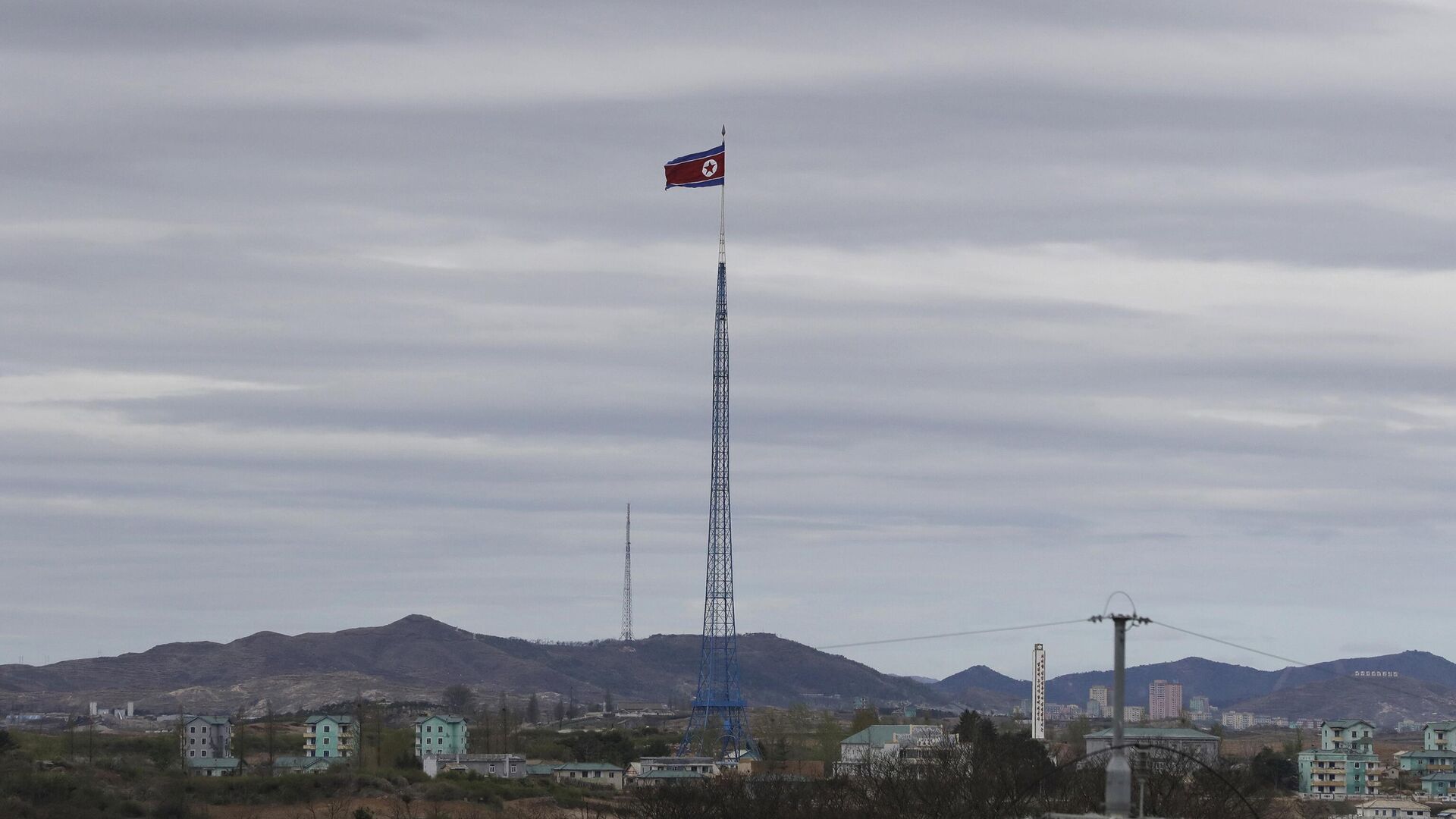 Продолжаются обстрелы КНДР на границе с Южной Кореей второй день подряд