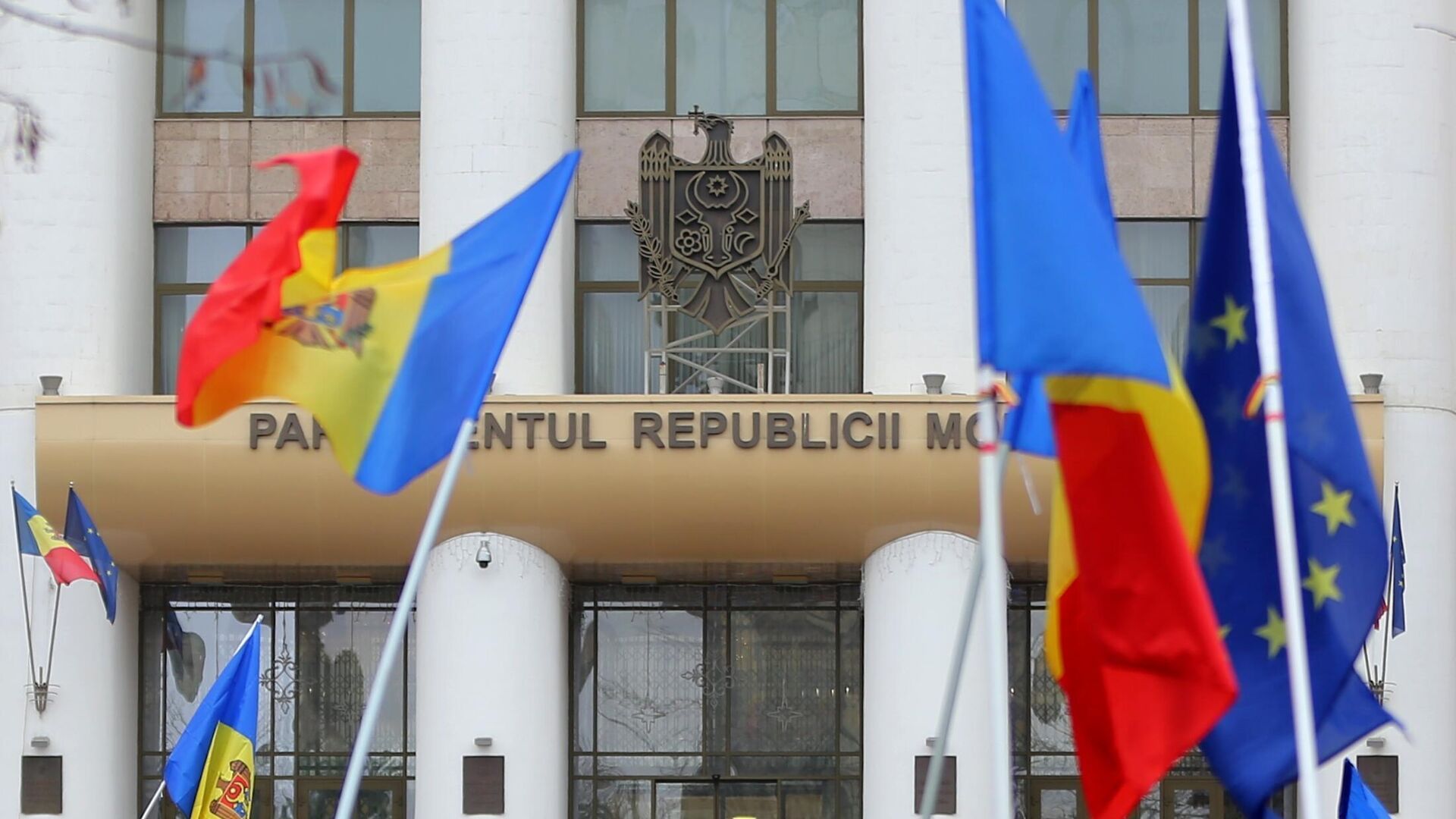 Молдавская оппозиция выступает против учреждения бюро по евроинтеграции
